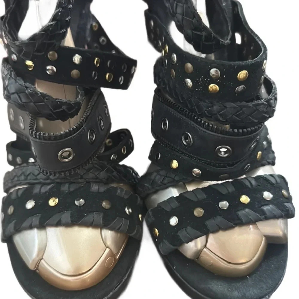 ALDO Glamour Black Gold studded strapy High Heels - Picture 5 of 10